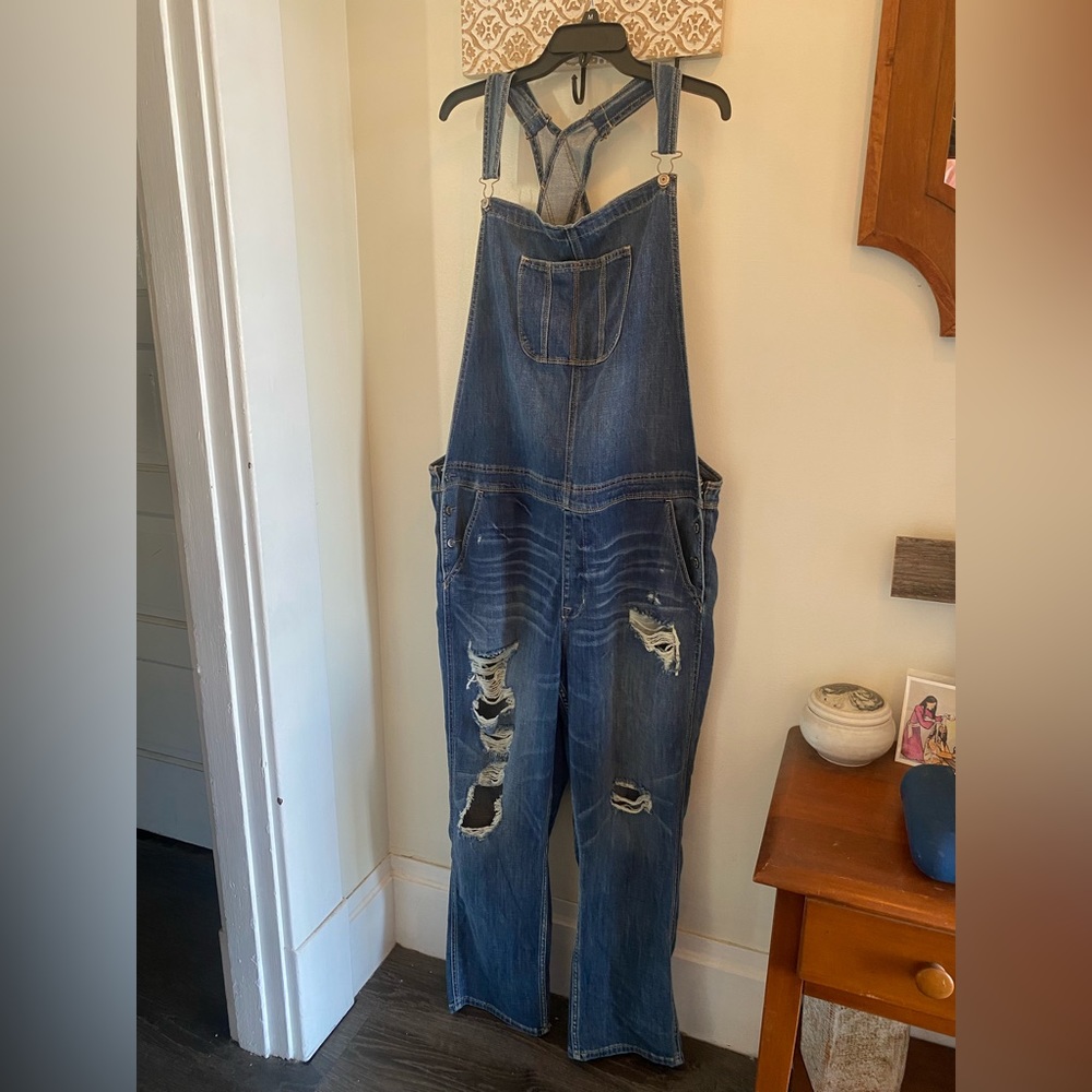 American Eagle distressed overalls NWT size xxl